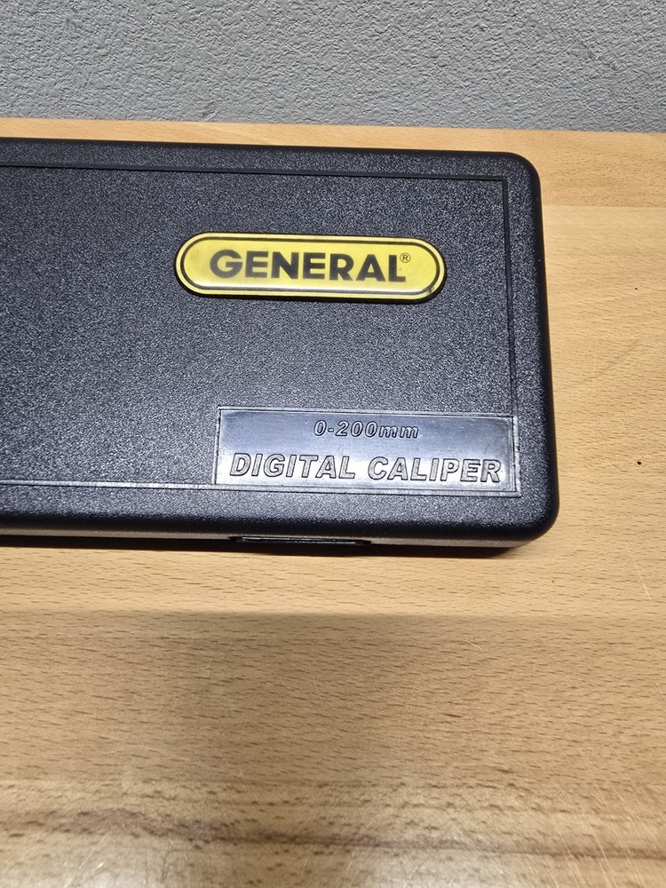 General Tools Digital Caliper - 8" 0-200mm Caliper Measuring Tool