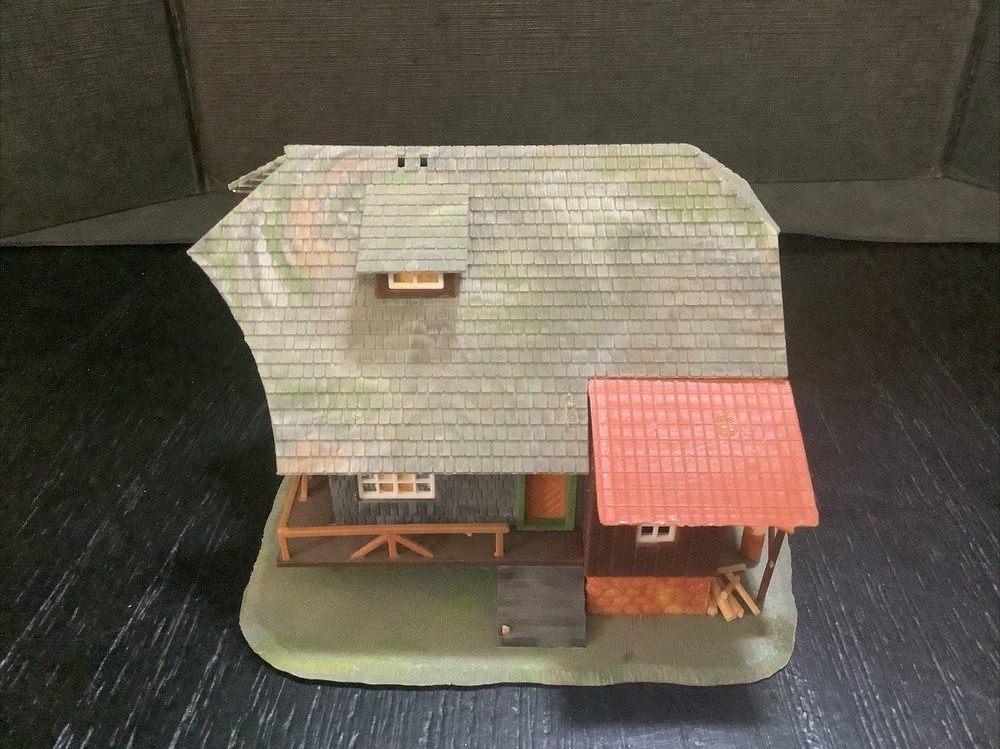 Faller Ams B-283 Forest House, Boxed #020719