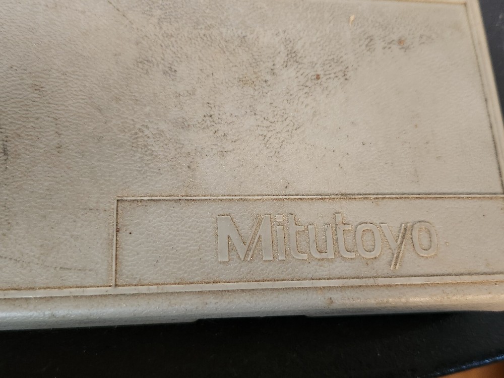 Mitutoyo Analog Dial Caliper 505-637-50 with Case