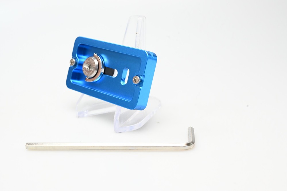 Benro Quick Release Plate PU70BLU #G276