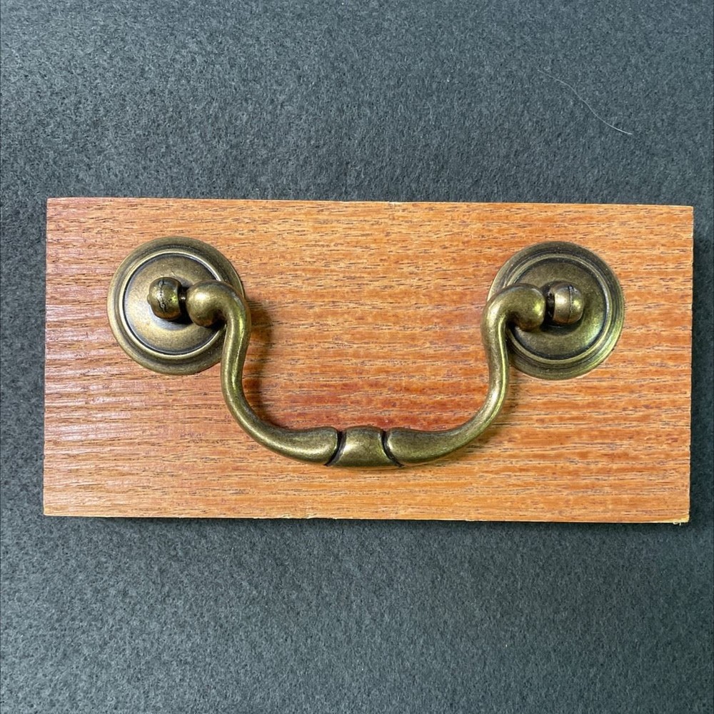 3-3/8" Swan Neck Bail Pull Antique Brass