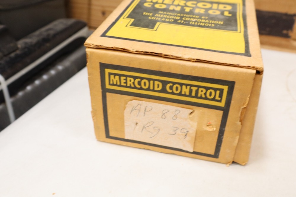 mercoid ap88 RG39 Switch NOS