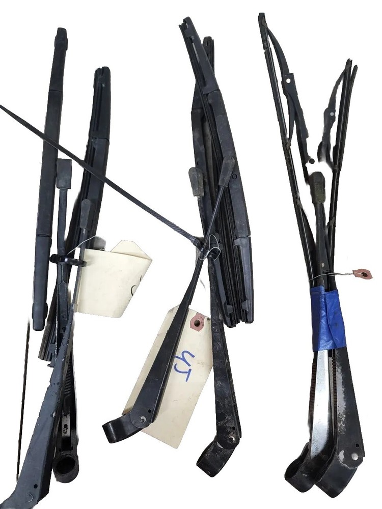 Jeep Yj windshield wiper arms 1 Set