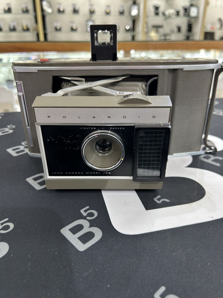 Vintage Polaroid Land Camera Model J66 Flash
