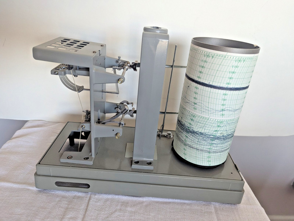 Vintage Oakton Hygrothermograph