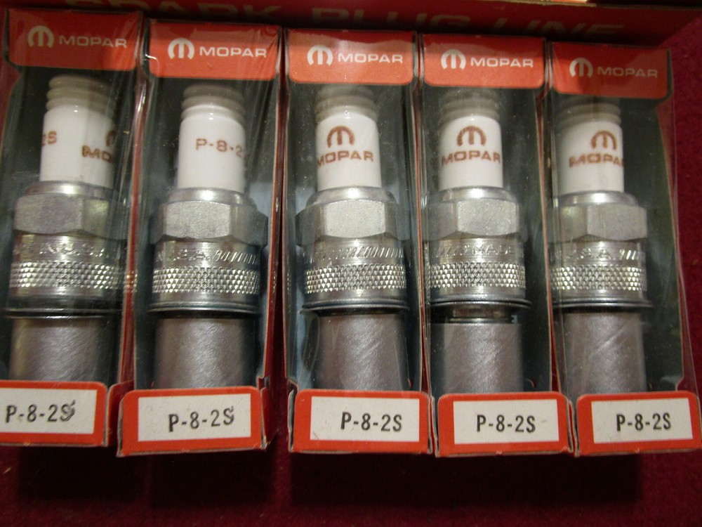 Freightliner & Case: MOPAR Spark Plugs; P-8-2S; Same as Champion D-6