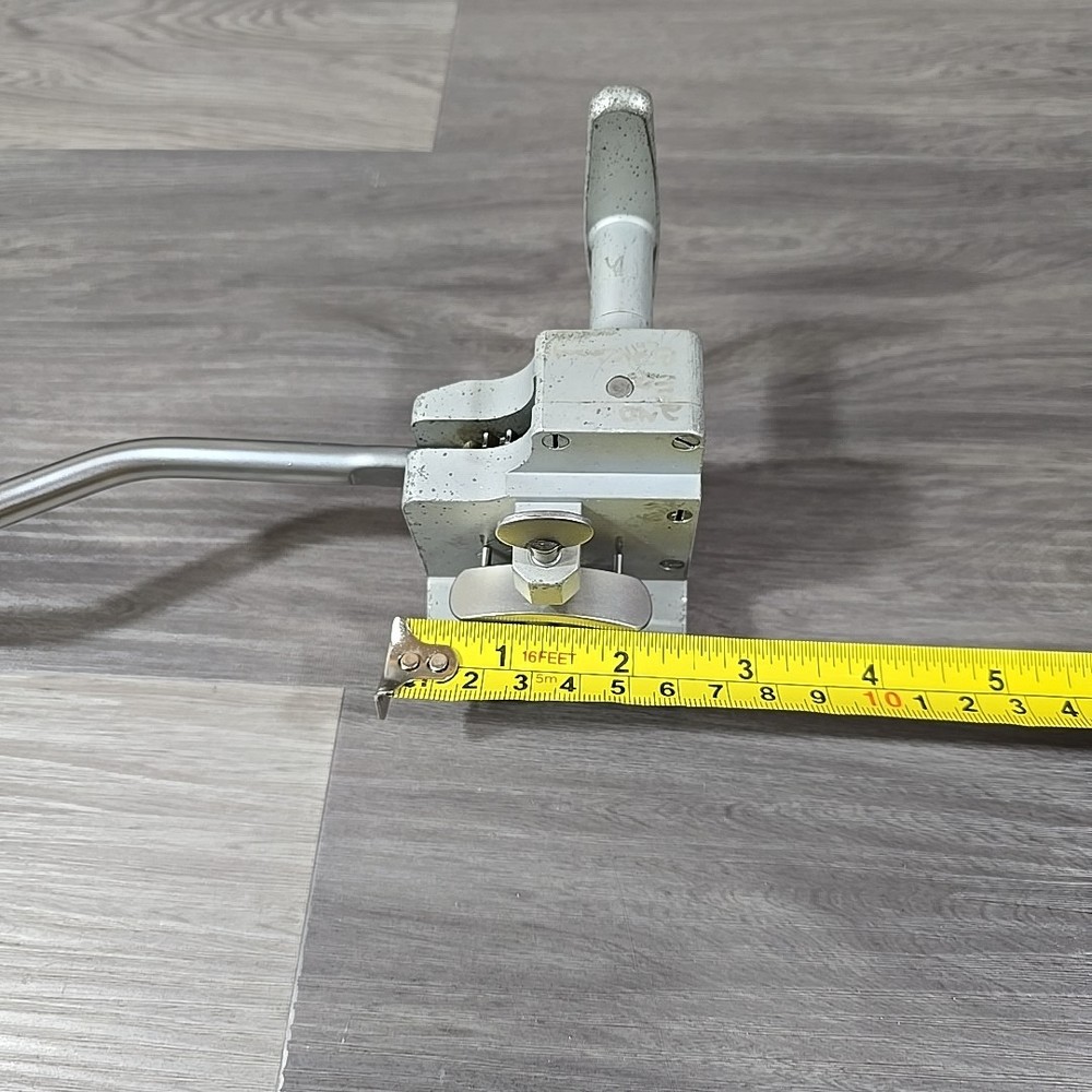 Laryngoscope Holder W/ Articulating Clamp ?