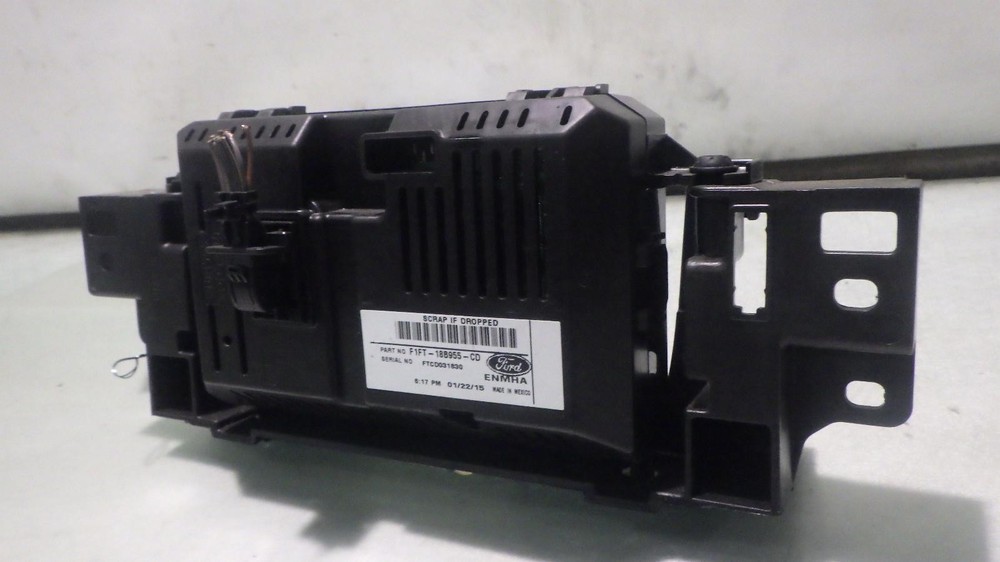 15 FORD FOCUS Info Screen F1FT18B955CD