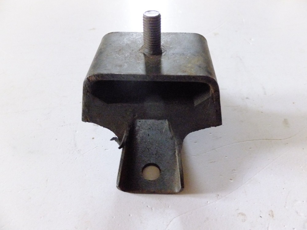 Viva HA / HB / HC  Gearbox Mounting