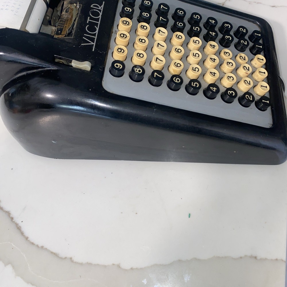 Vintage Hand Cranked Victor Adding Machine 6 Column