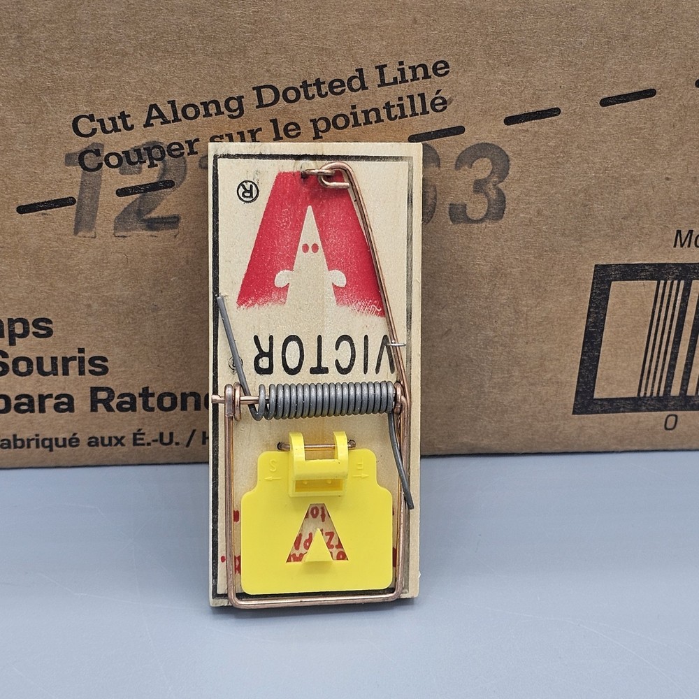 Victor Easy Set Wood/Plastic Mouse Trap 63-Count