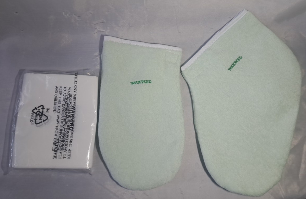 Wax Well Paraffin Bath Accessory Kit 1 Mitt 1 Bootie 50 Liners