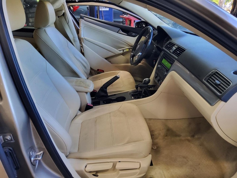 PASSAT 2015 Battery Tray 485737