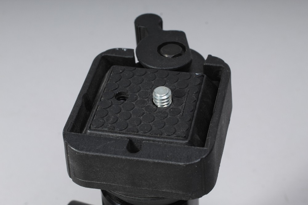 FLASH BRACKET WITH QUICK RELEASE BALL HEAD CAMERA MOUNT