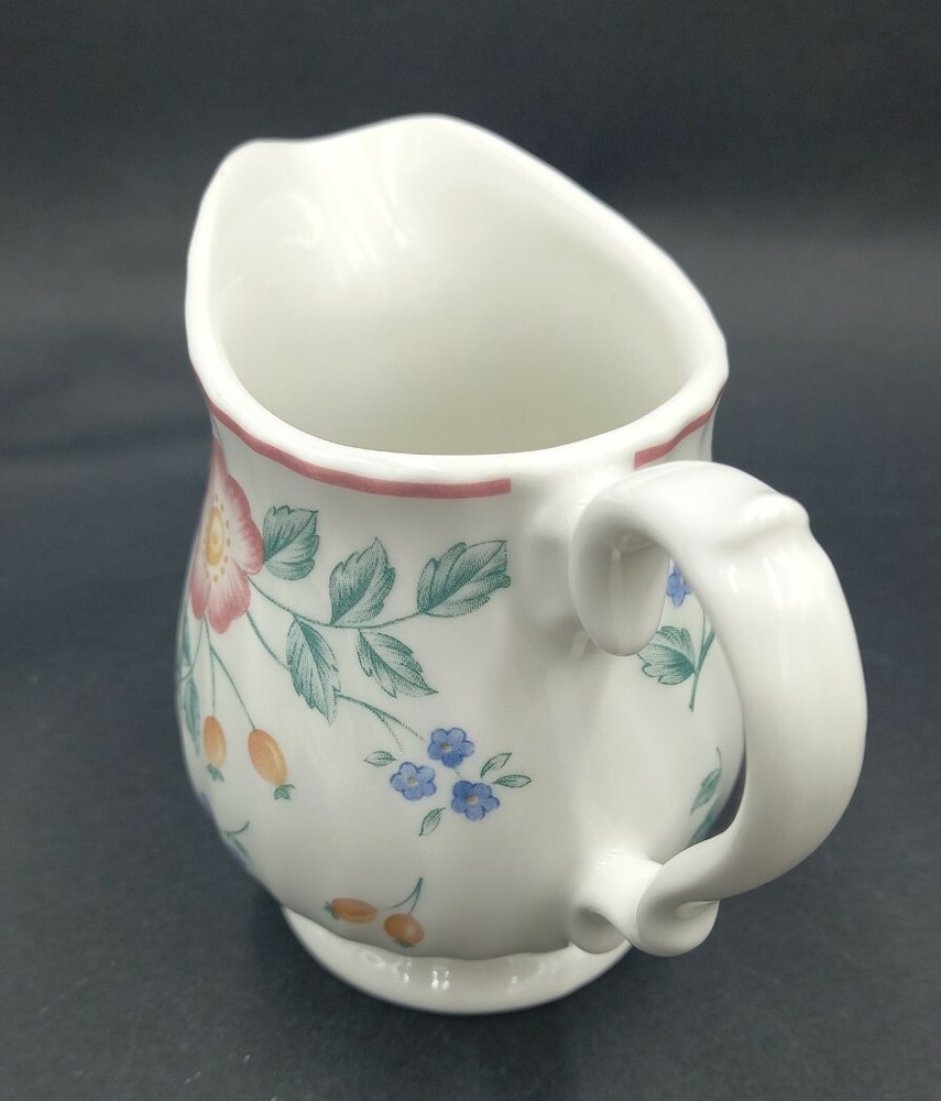 Churchill BRIAR ROSE Creamer