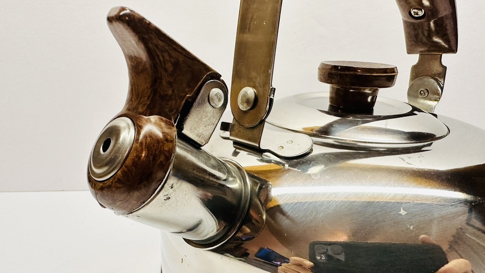 Stainless Steel 2 Qt Whistling Tea Kettle Faux Wood Folding Handle