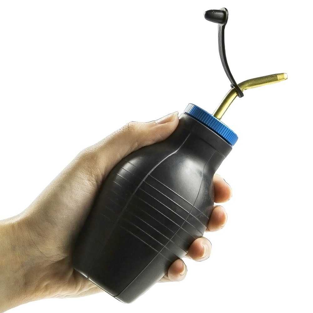 Ivation Bulb Power Duster Sprayer – Handheld, 7" Extendable Applicator