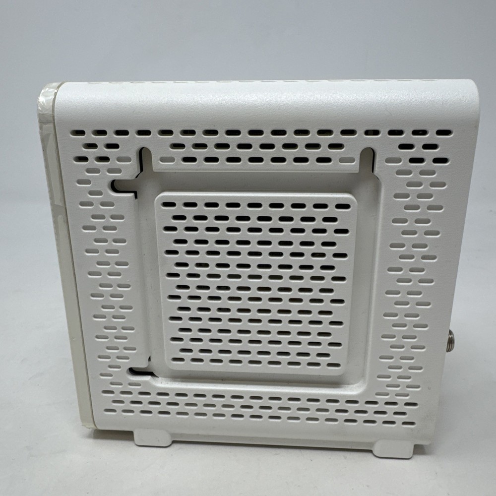 Working Arris SurfBoard SB8200 Cable Modem with Box Docsis 3.1