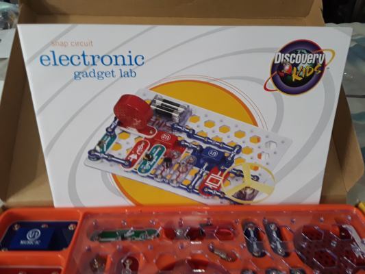 Discovery Kids Snap Circuit Electronic Gadget Lab