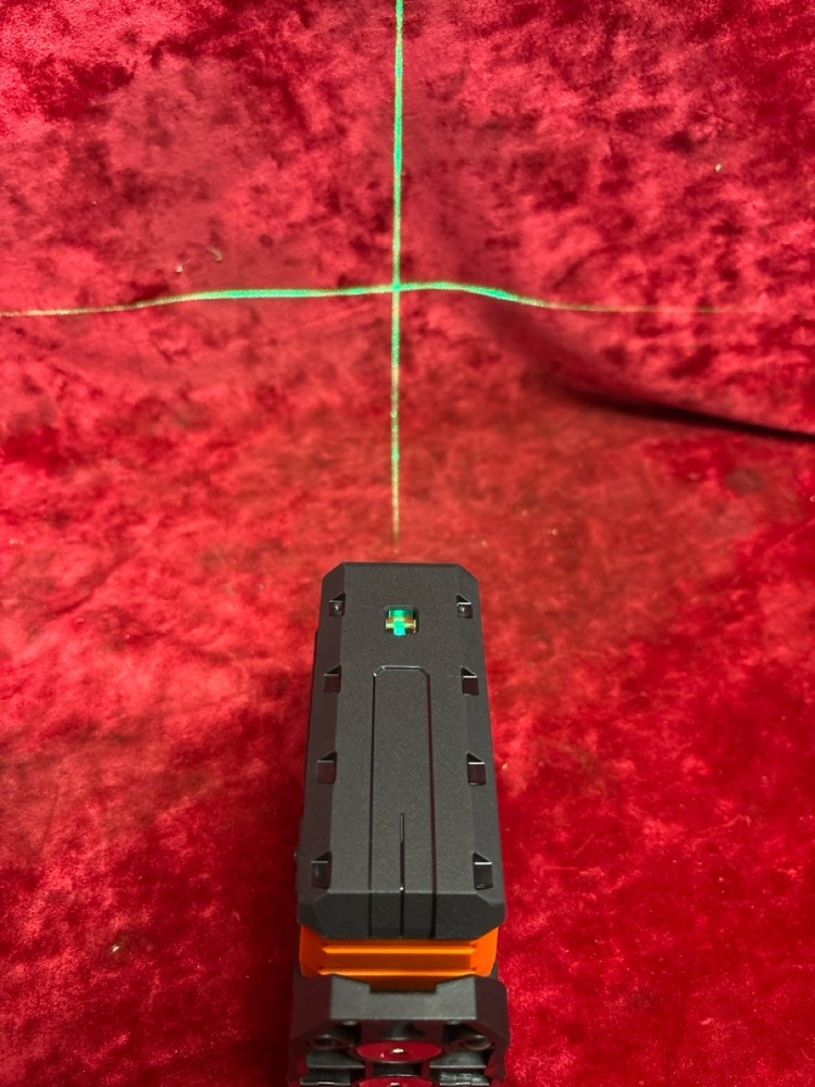 Klein Tools 93MCLPG Compact Green Cross-Line Laser Level