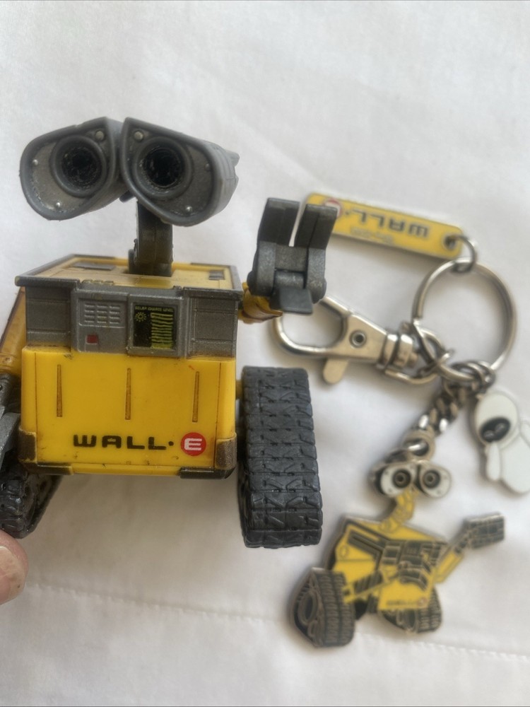 Wall E Wall-E Disney Pixar Character & Key Ring Evie Thinkway Keyring Disney