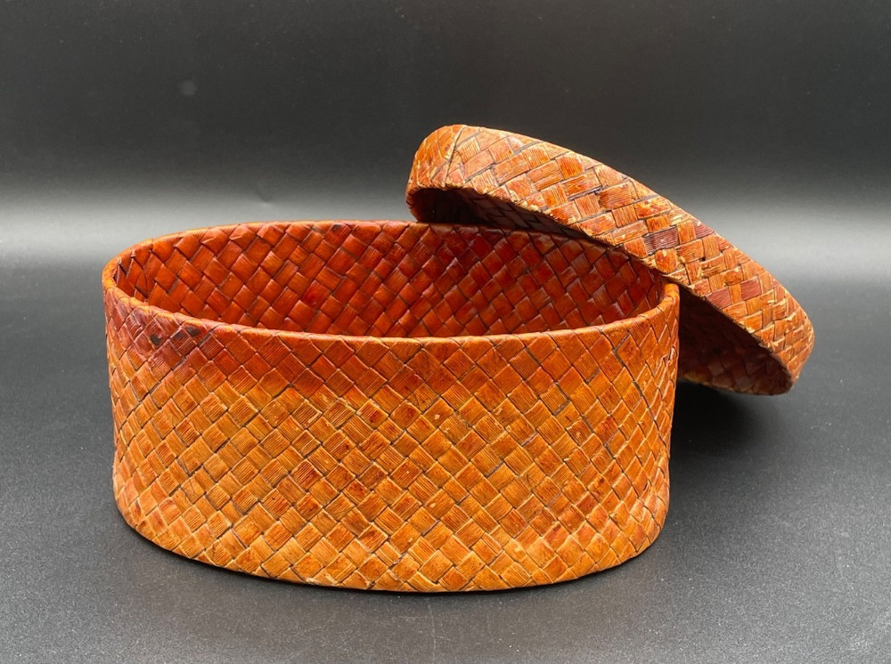 Woven Rattan Nesting Oval Boxes/Baskets With Lids, Set of 2,