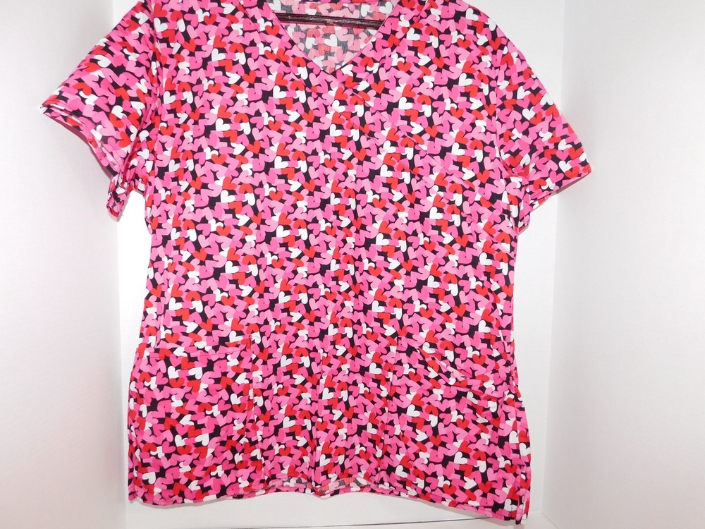 Valentine Theme Scrub Top-Pink Hearts size Medium
