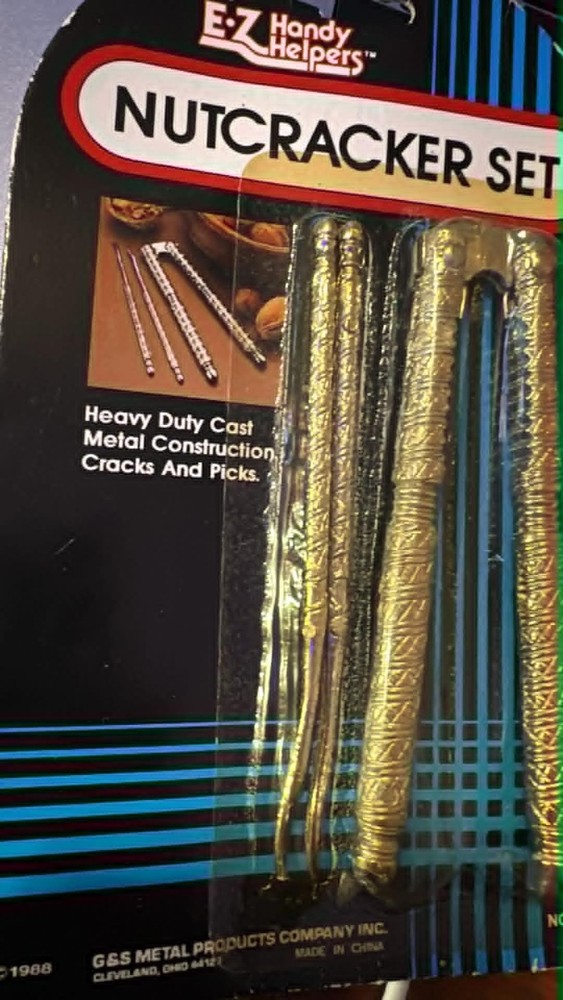 GS E-Z Handy Helpers Nutcracker Set Vintage New
