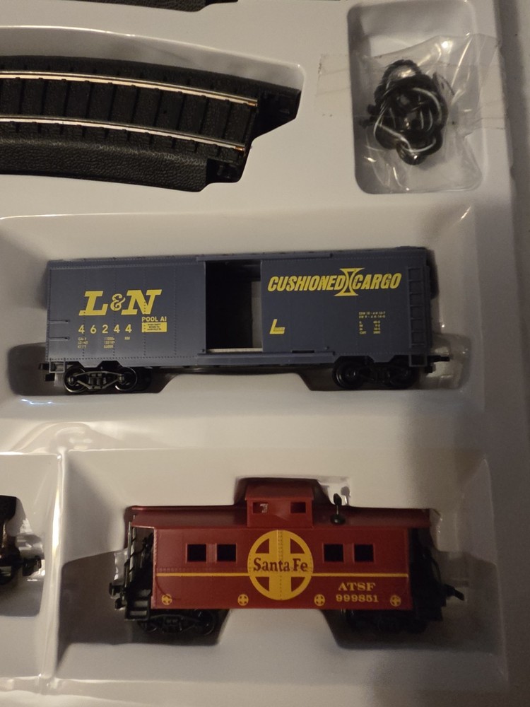 Vintage Branch Line Complete Electronic Ho Scale Train Set