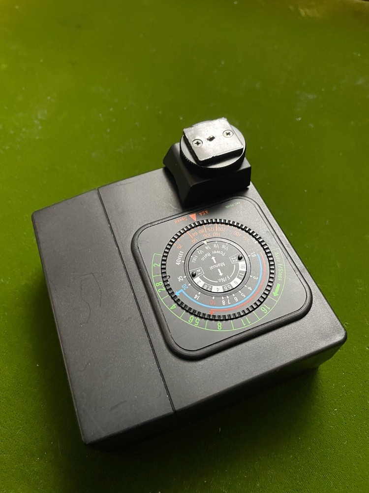 Vintage Sunpak Thyristor Auto 311 Electronic Flash Unit