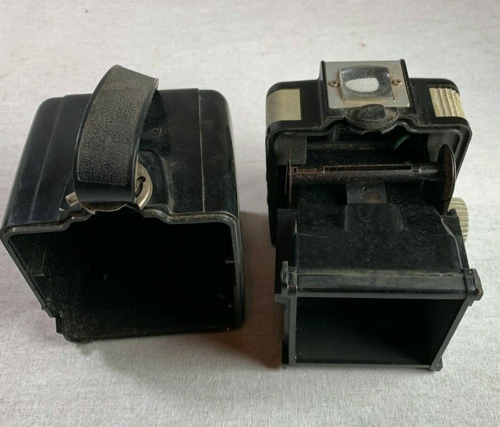 Vintage Kodak Brownie Hawkeye Flash Camera Untested