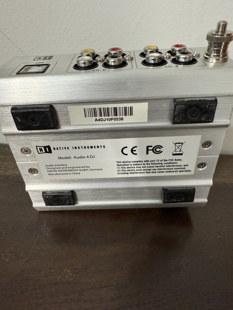Native Instruments Audio 4 DJ USB Sound Card Interface – Used, Fully Functional