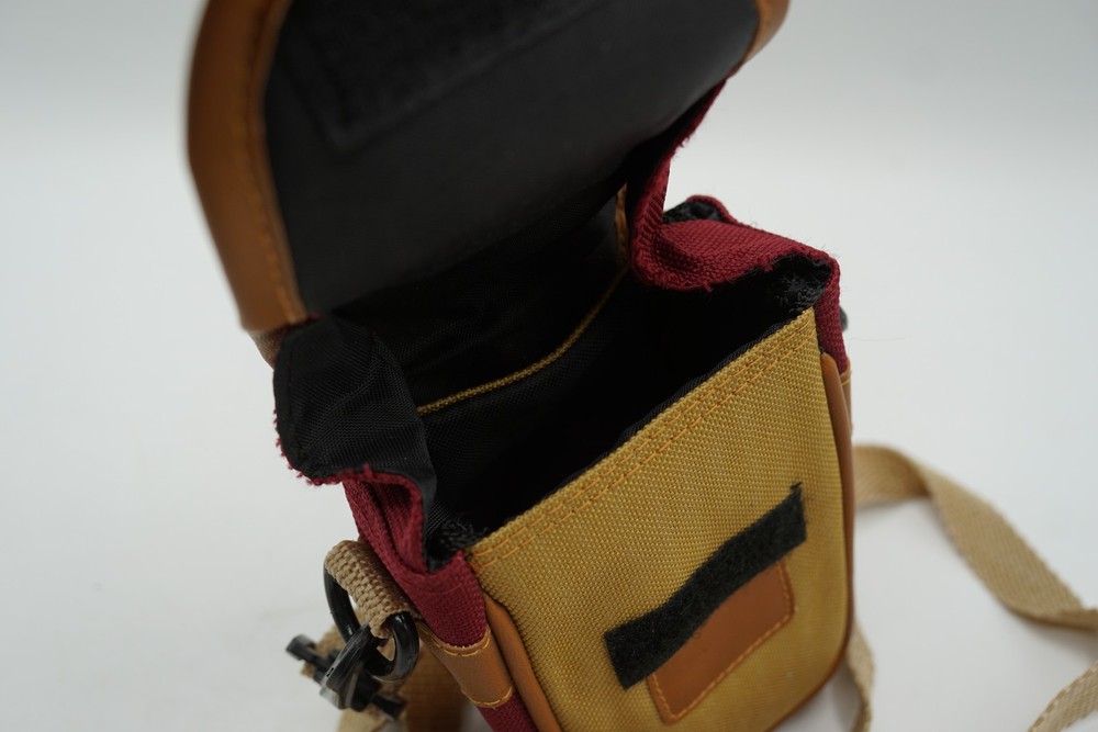 CEC Binocular Case Pouch Bag with Shoulder Strap & 8x22 Compact Binoculars