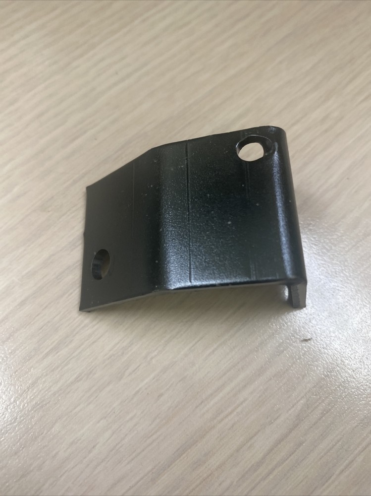 Windsor manifold bracket