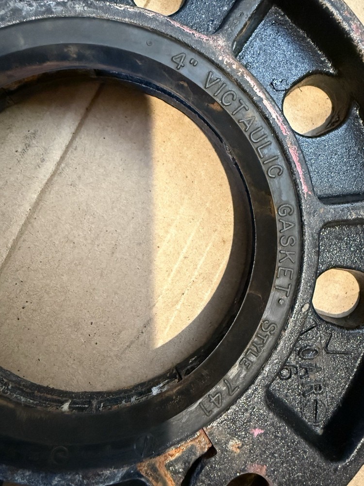Victaulic 4"-741 4" Flange Adapter - EPDM