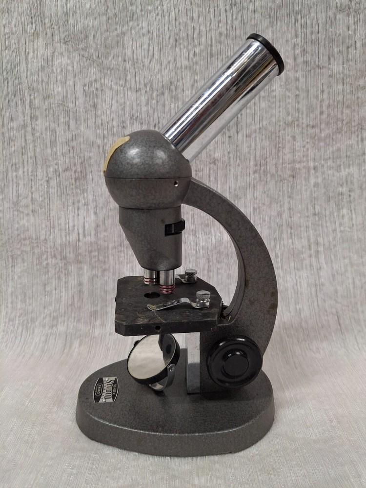 Studio Germany Enuro Optic 50-400x Microscope with Books