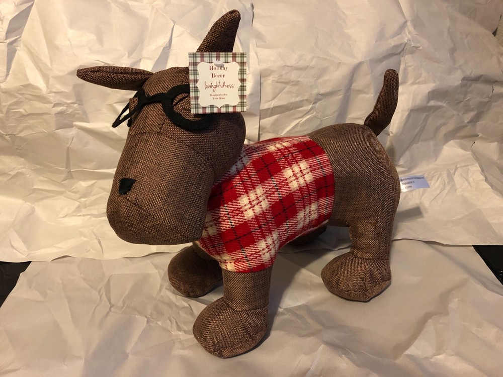 Brown Dog Decor