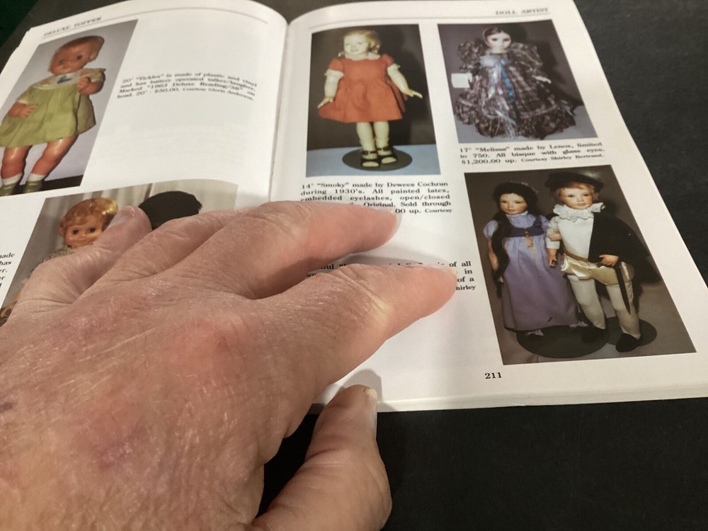 Dolls Values Paperback Information Book 1992