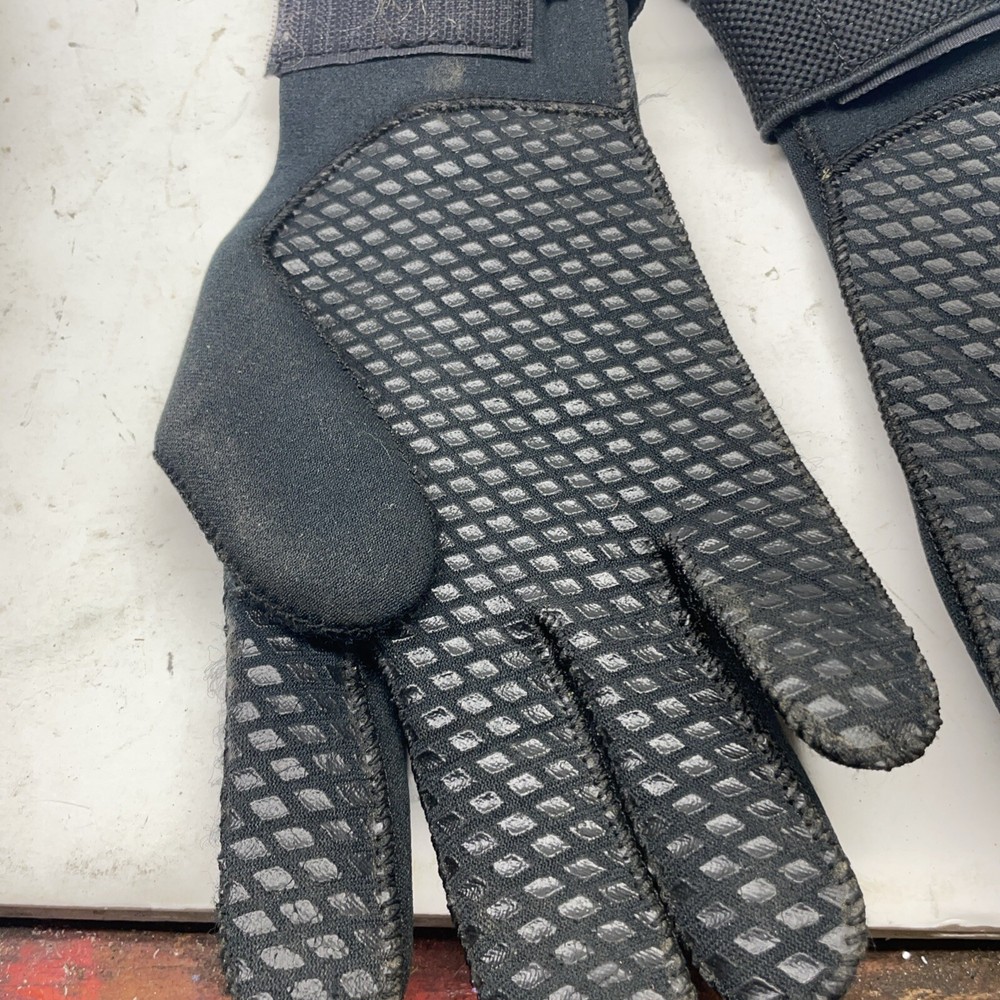 Oceanic dive gloves size small