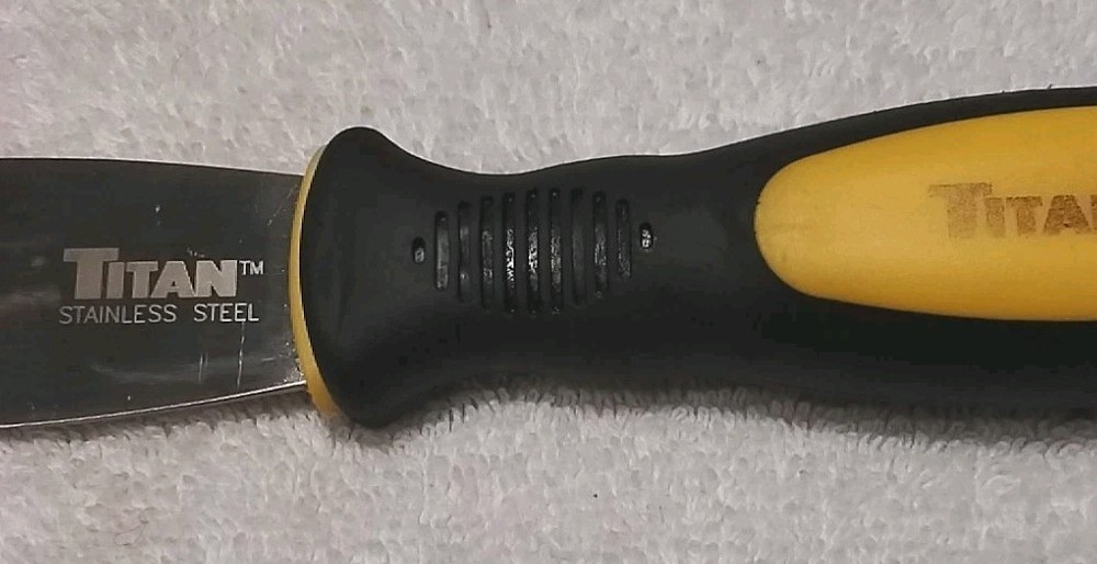 TITAN TOOLS 11508 MULTI-PURPOSE OFFSET 1-1/2" WIDE SCRAPER "METAL TOP"