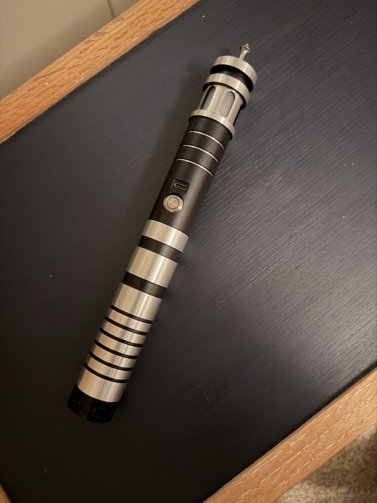 Pixel-proffie lightsaber