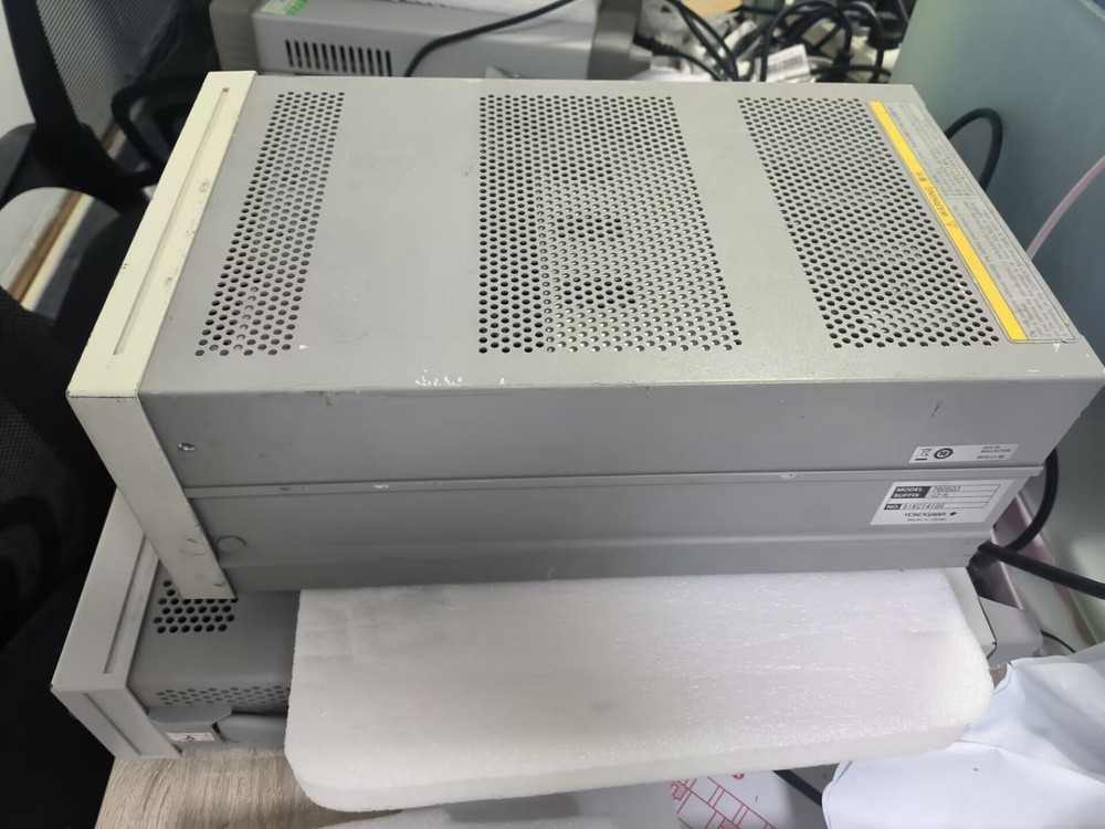 1pcs Yokogawa WT230 Digital Power Meter With 3 Modules USED*j