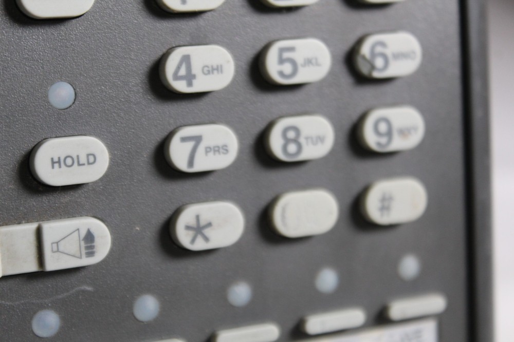 Bogen Communication MCDS4 Multicom Admin Phone w/ Handset & Stand