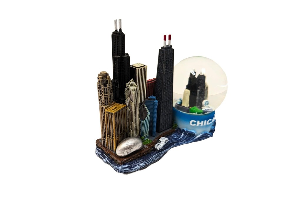 Chicago Lakefront Statue Snow Globe