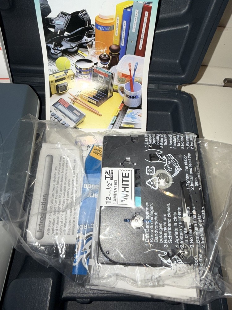 Brother PT-1800(SP)Label Maker + Hard Case