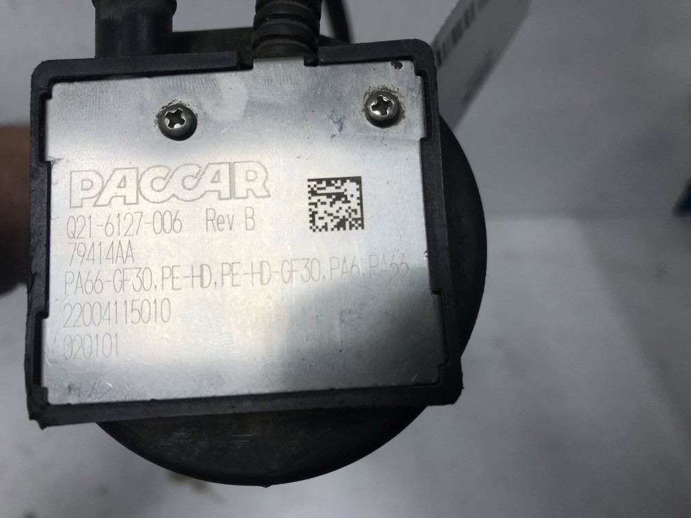 Peterbilt 579 DEF Sensor - Used | P/N Q216127006