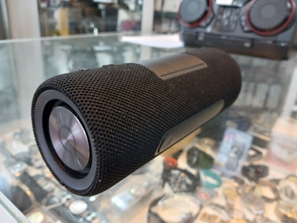 ALCATEL AUDIO STATION MODEL: SK8088G PORTABLE BLUETOOTH SPEAKER.