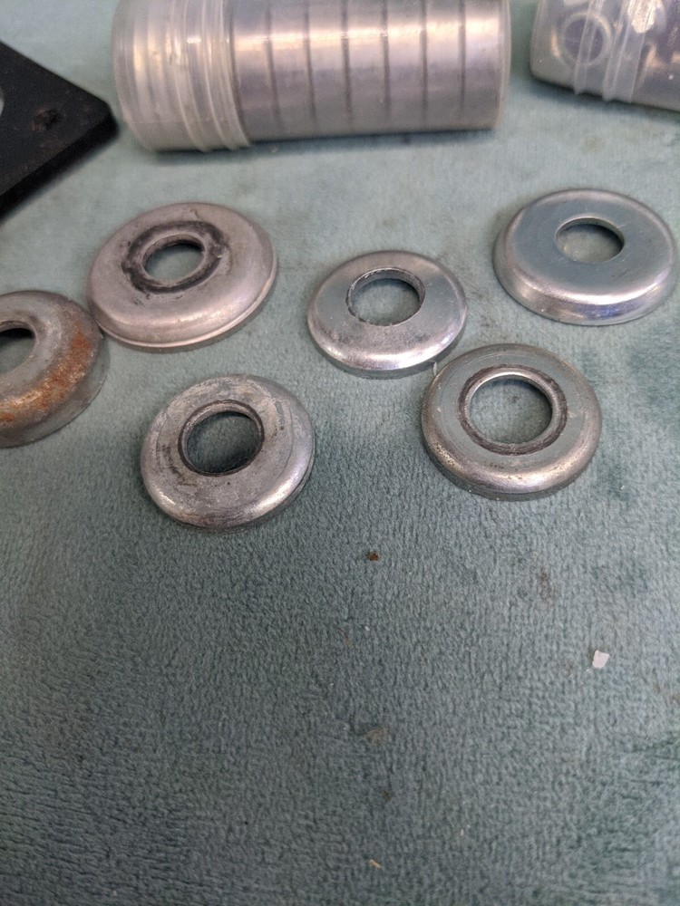 Skateboard Truck hardware pieces READ DESCRIPTION