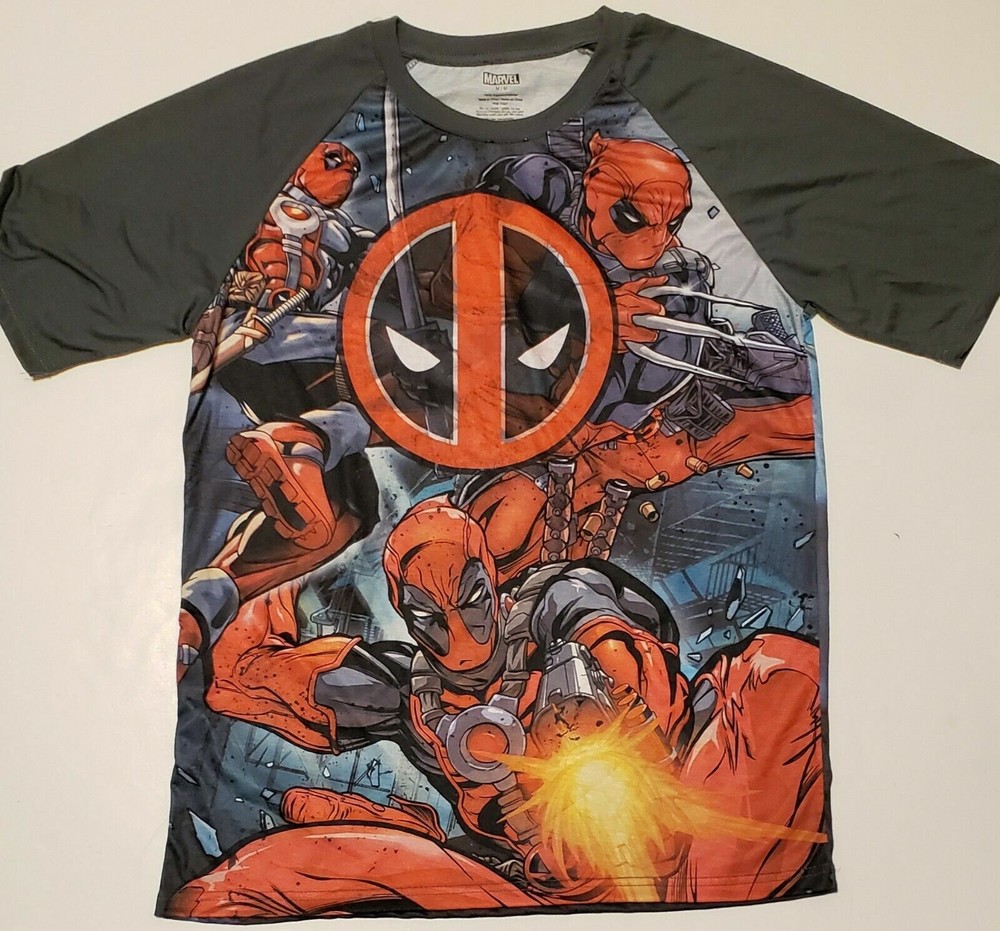 Deadpool T-Shirt Medium Oversized Print Marvel Comics Character