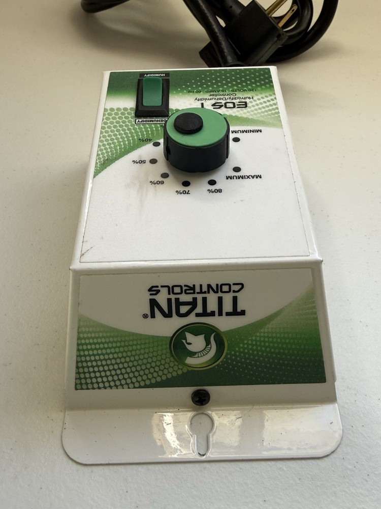 Titan Controls EOS 1 Humidify / Dehumidify Controller